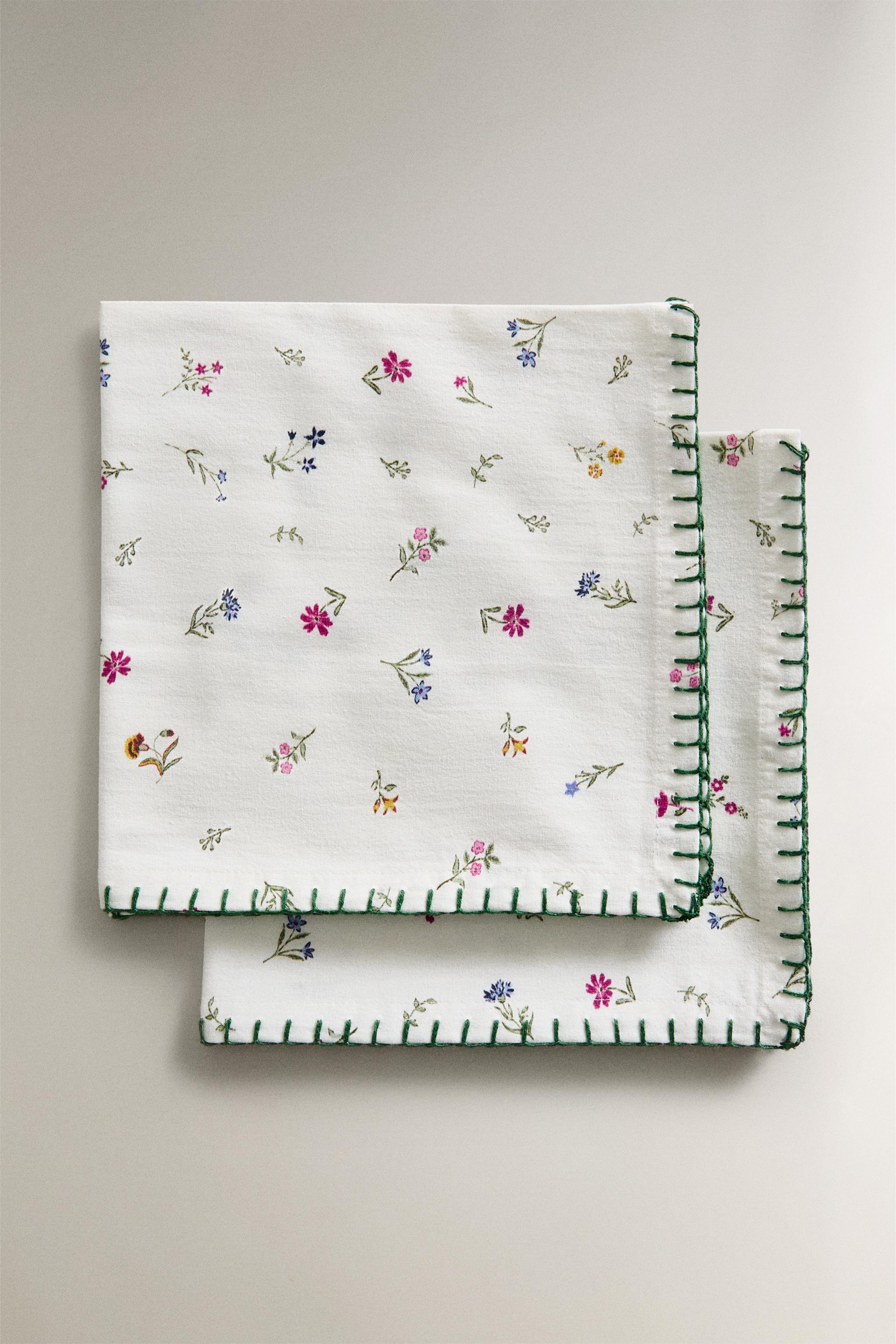 LOT SERVIETTES DE TABLE IMPRIMÉ FLORAL (LOT DE 2)
